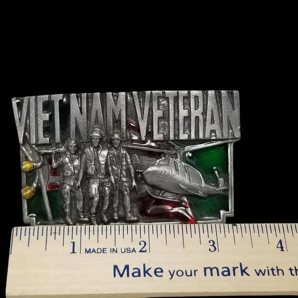 Vintage Belt Buckle 1983 Pewter Vietnam Veteran Soldiers Armed Forces‎ Bergamot